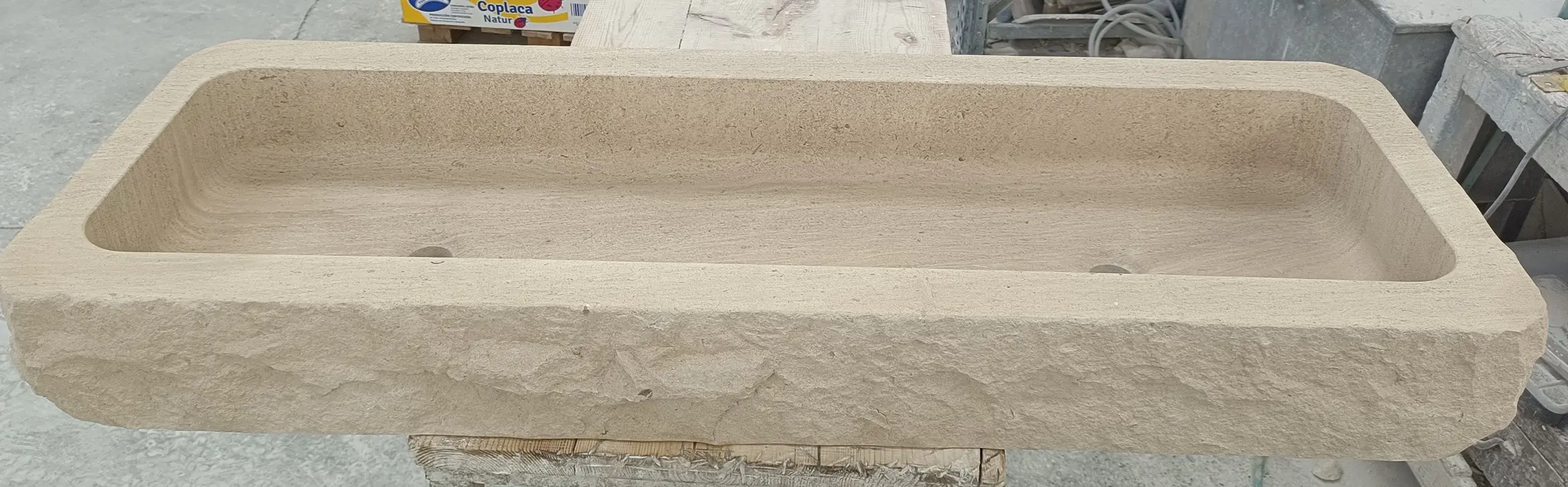 GB 27 ENCIMERA RÚSTICA EN CREMA MOKA