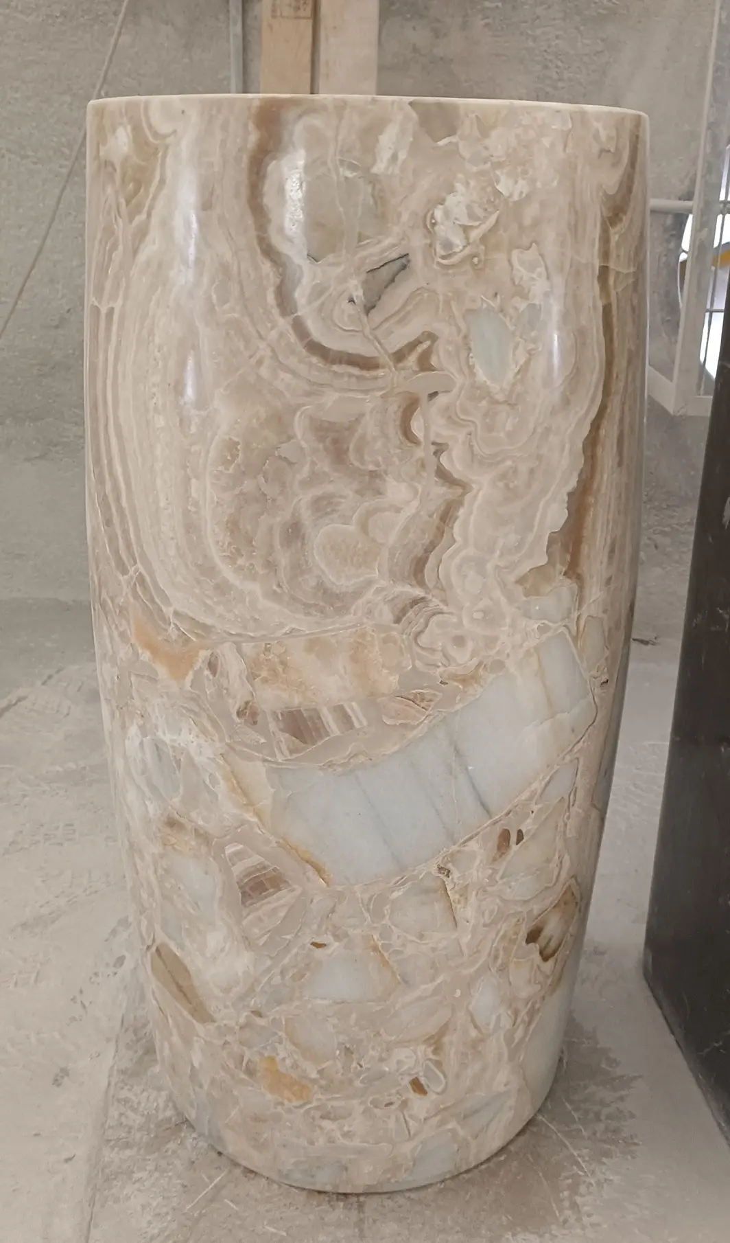 GB 62 LAVABO PEDESTAL ONIX